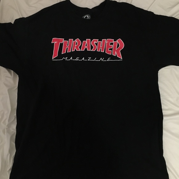 Black and red thrasher shirt Clearance